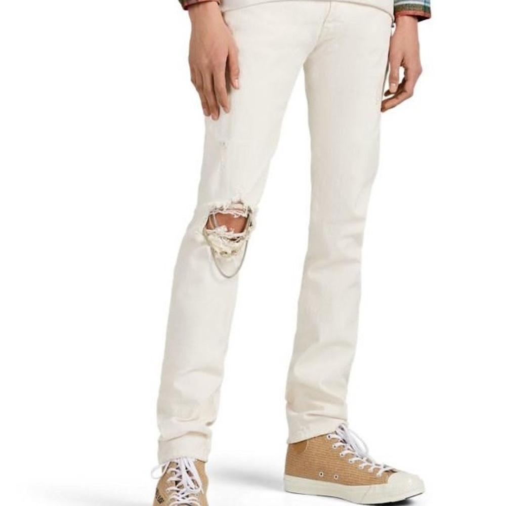 Johnny Distressed Skinny Jeans In White w/Chains